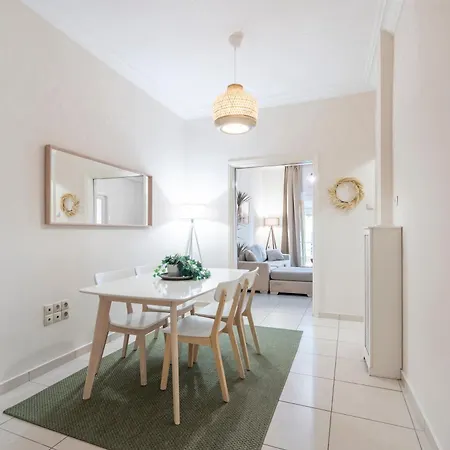 Apartment Casa Vibrant - Colorful 2br With Balcony In Koukaki *