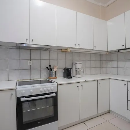 Apartment Casa Vibrant - Colorful 2br With Balcony In Koukaki Athens