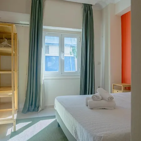 Apartment Casa Vibrant - Colorful 2br With Balcony In Koukaki Athens