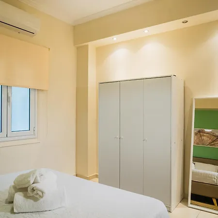 Apartment Casa Vibrant - Colorful 2br With Balcony In Koukaki